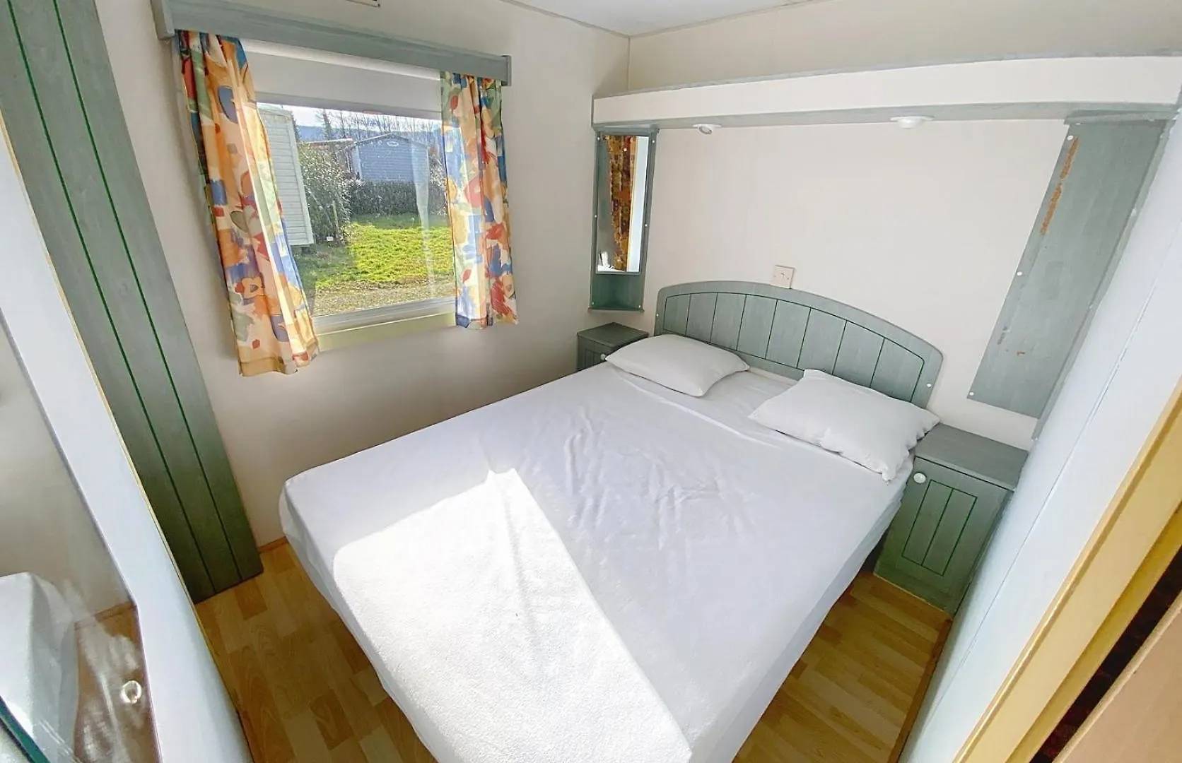 Campsite Camping Les Avenieres Manthes France