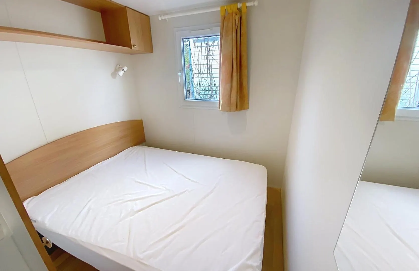 Camping Les Avenieres Manthes 法国