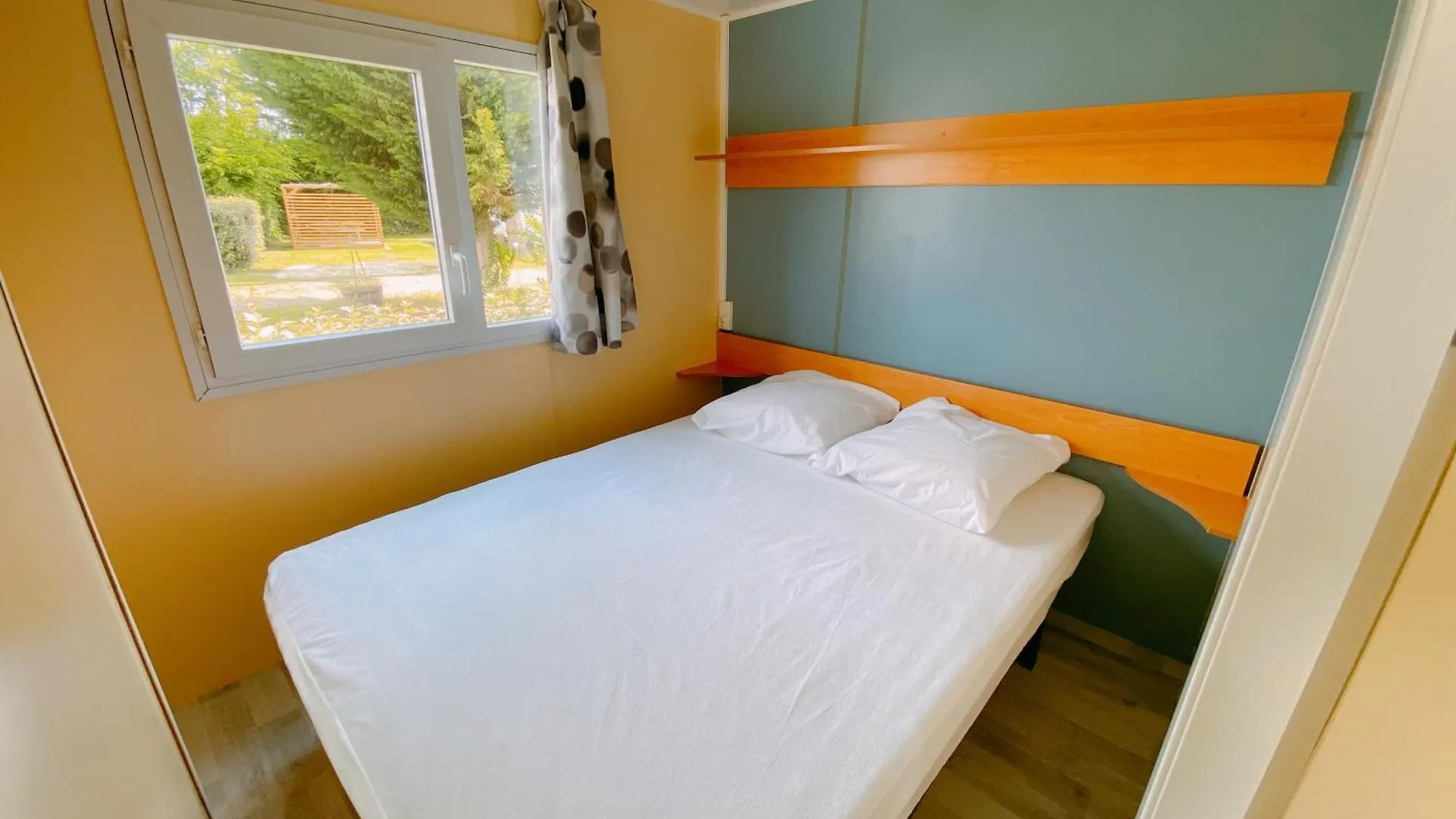 Camping Les Avenieres Manthes 0*,