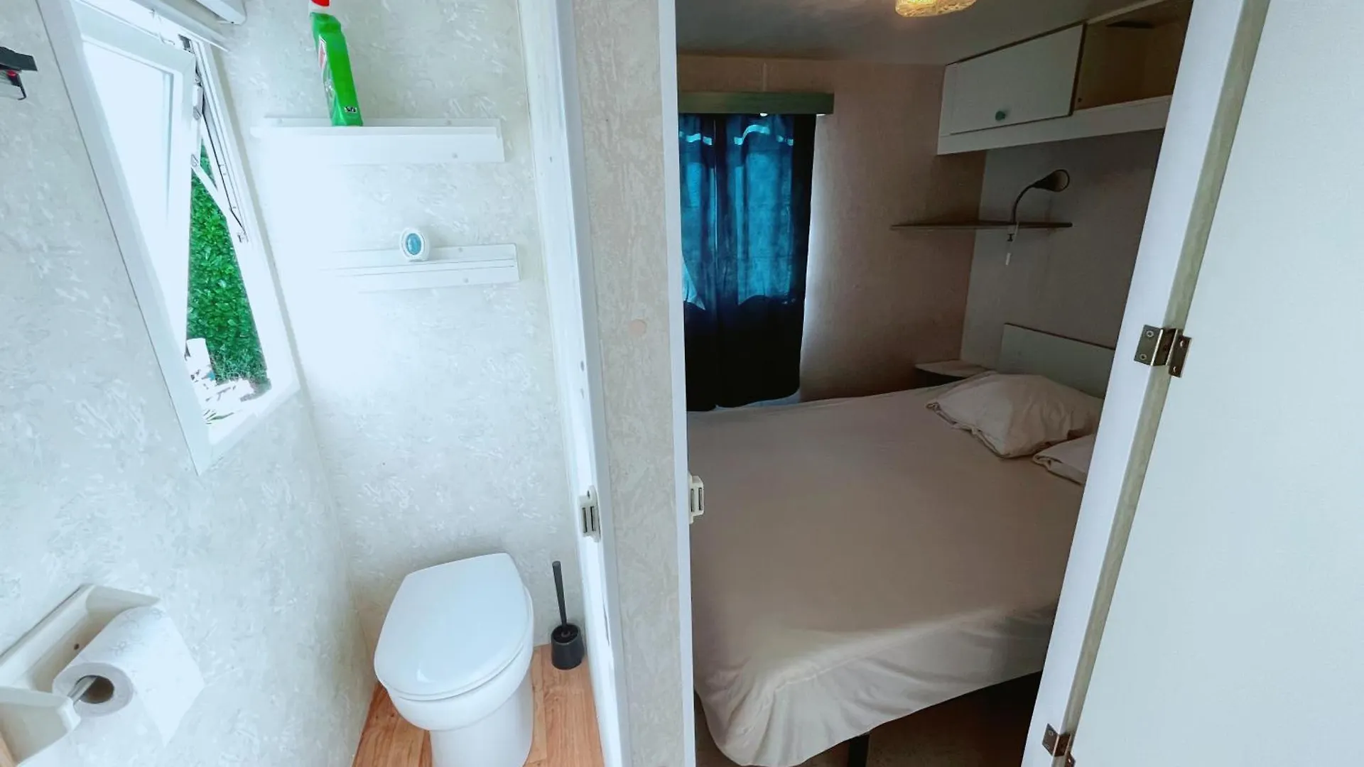 Camping Les Avenieres Manthes